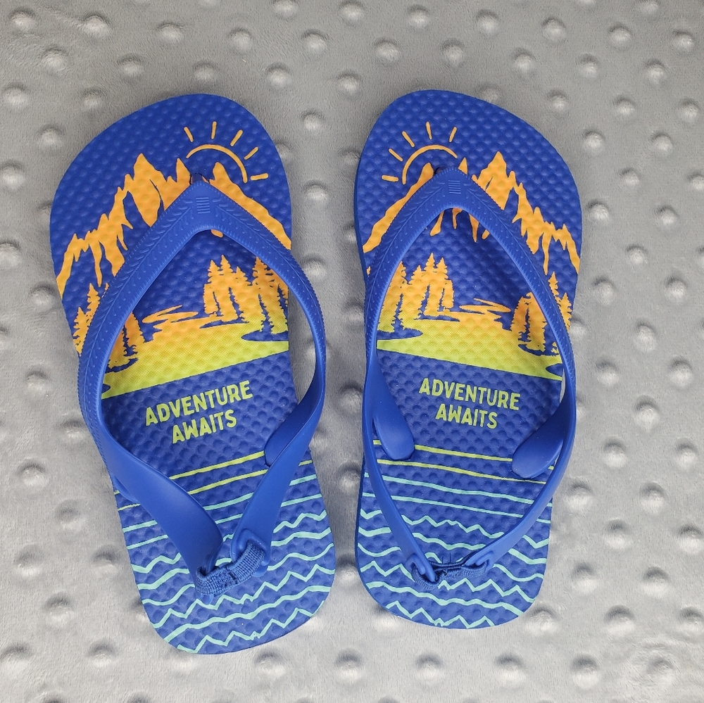 "Adventure Awaits" Flip-flops